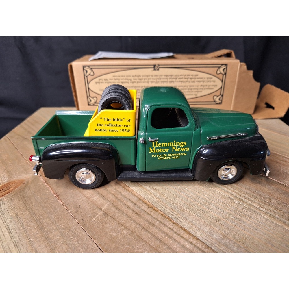 Ertl Collectibles 1951 Ford Pickup Hemmings Motor News Die-Cast Green Black 1996